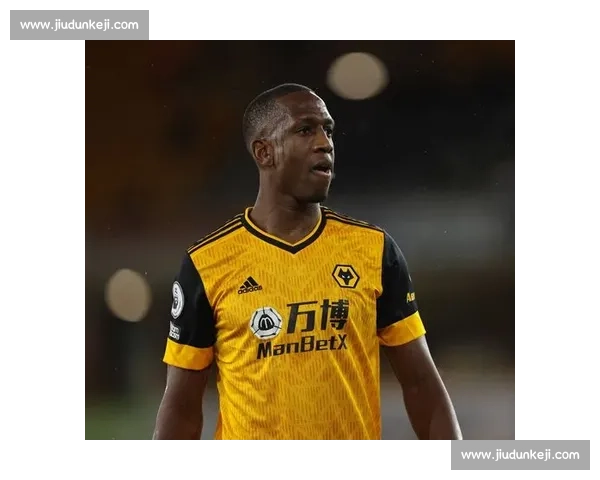 铁闸留队！诺丁汉森林锁定后防核心博利至 2026 年