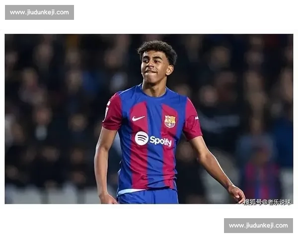 巴萨 10 号新王登基！父亲盛赞：亚马尔远不止于此，未来将书写传奇