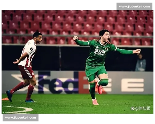 滕哈赫力挽希克留队!英超意甲豪门争抢捷克锋霸