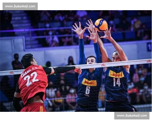 西安曲江竞技中心 1500 上演巅峰对决！中国男排鏖战土耳其男排